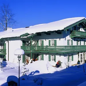 Mayer Apartment